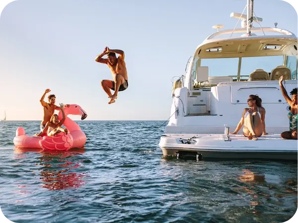 Activities – Da Nang Yachts – Luxury Yacht Tours and private Charter (2) Activities - Da Nang Yachts - Luxury Yacht Tours and private Charter (6)