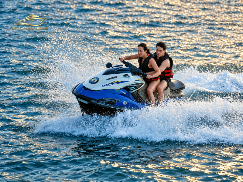 Yacht Jet Ski Da Nang
