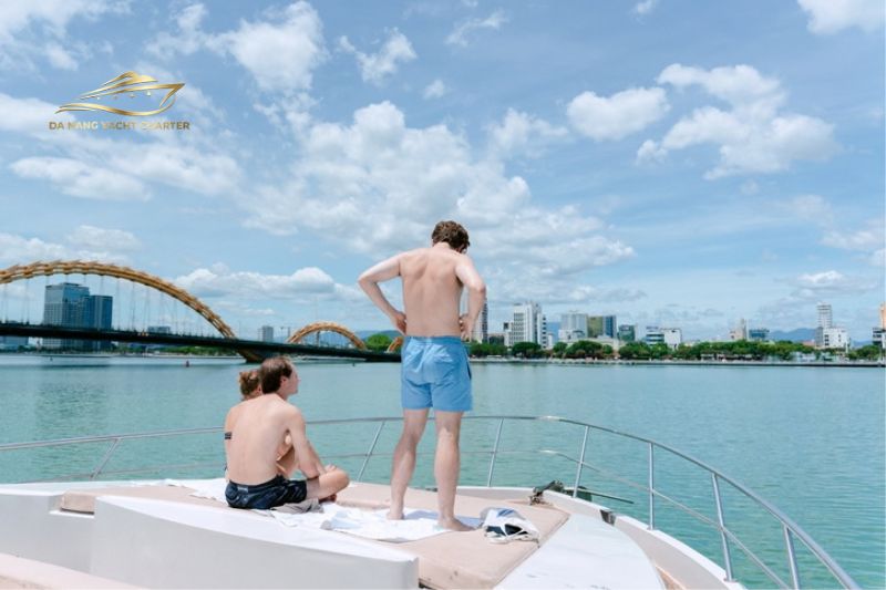 Luxury Boat Tour Da Nang