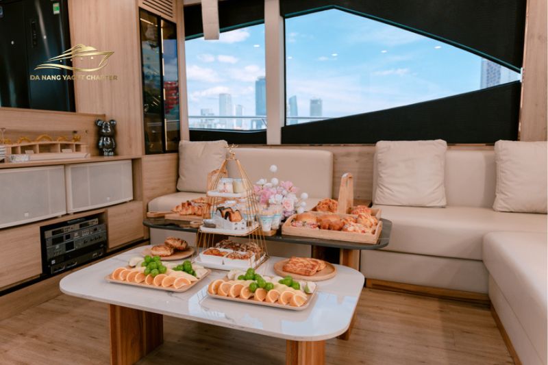 luxury-boat-tour-da-nang-03 Da Nang Yacht Charter Weather Policy