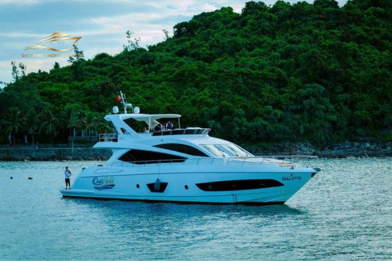 Son Cha Islet Yacht Charter from Da Nang