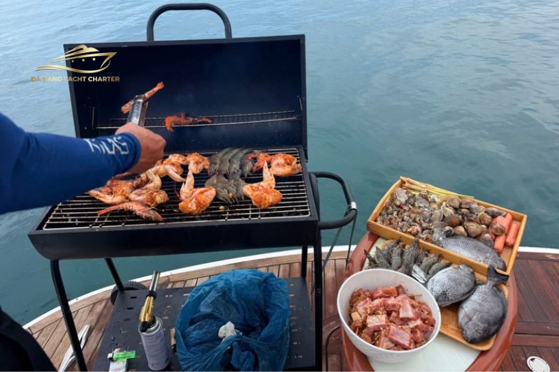 Son Cha Snorkeling Yacht Da Nang