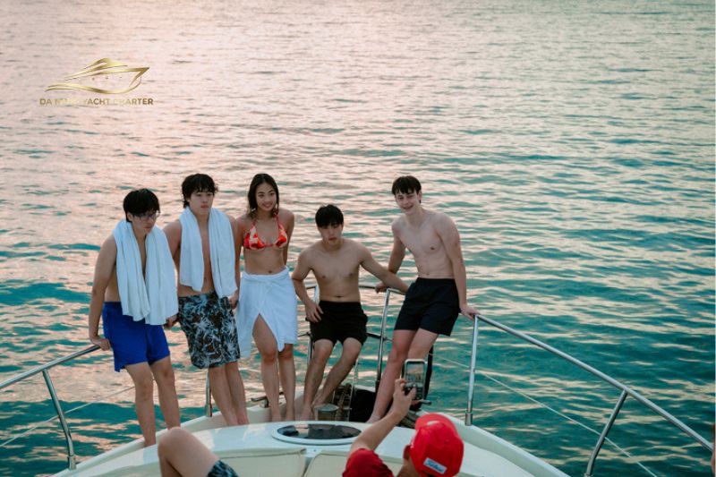 yacht-charter-cham-island Yacht with Cabins Da Nang