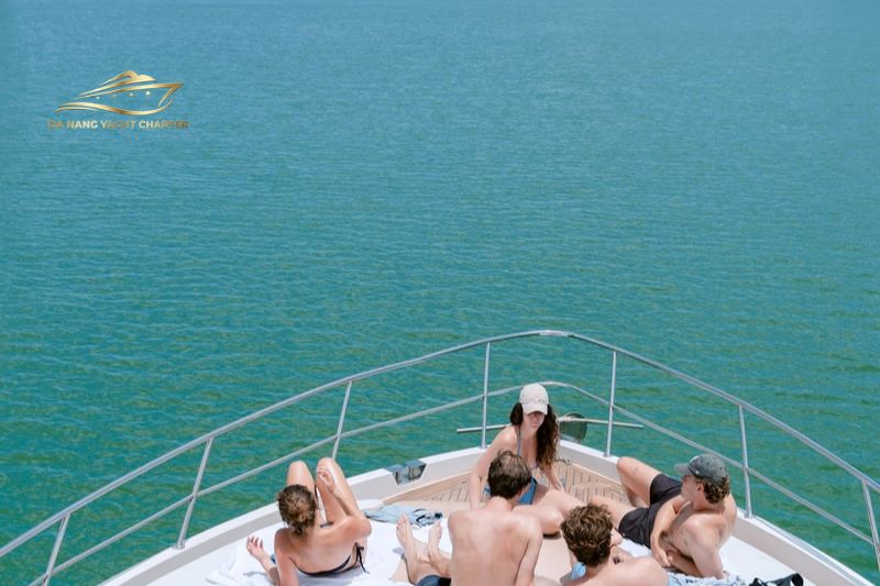 Yacht Trip to Son Tra Peninsula