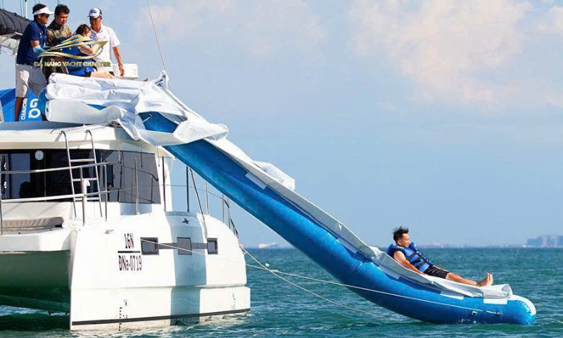 danangyacht Inflatable Water Slide Yacht Da Nang